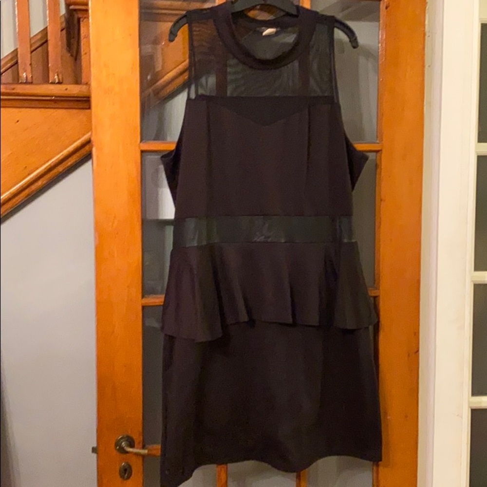 Size 3x Pine peplum dress